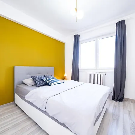 Old Ultracentral Calea Victoriei Appartement