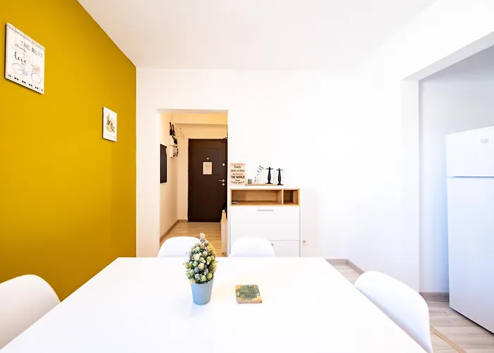 Old Ultracentral Calea Victoriei Bucureşti