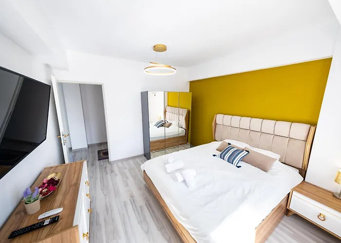 Old Ultracentral Calea Victoriei *