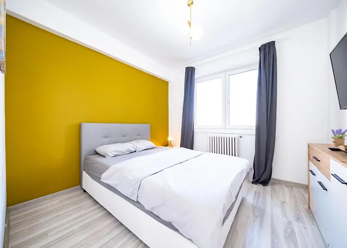 Old Ultracentral Calea Victoriei *