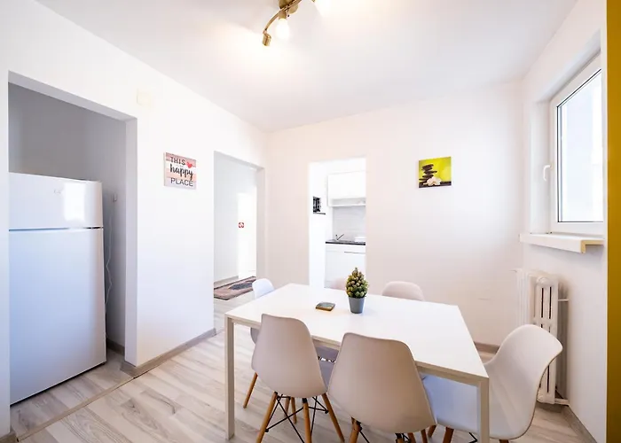 Old Ultracentral Calea Victoriei *