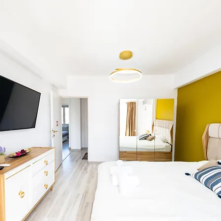 Old Ultracentral Calea Victoriei